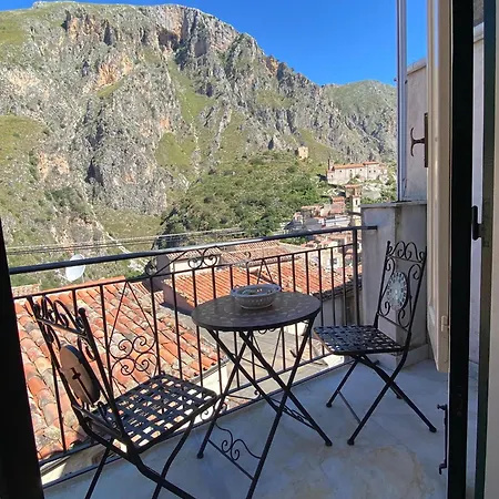 Aria & Bellavista Isnello